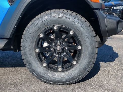 Used 2024 Jeep Wrangler Sport S image 11