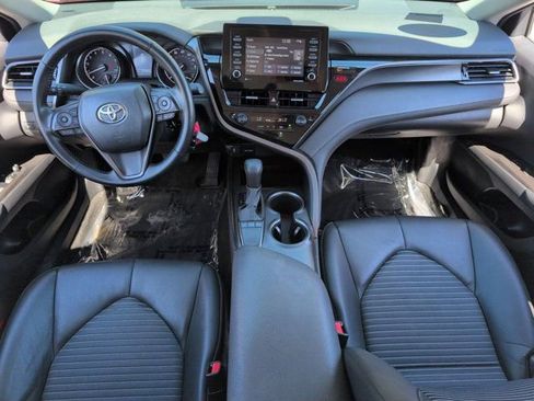 Used 2024 Toyota Camry SE image 25