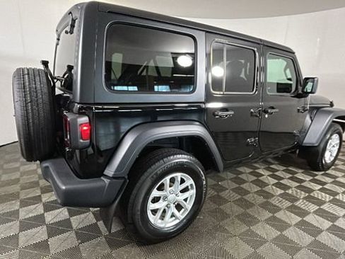 Used 2023 Jeep Wrangler Unlimited Sport w/ Cold Weather Group AWD/4WD image 3