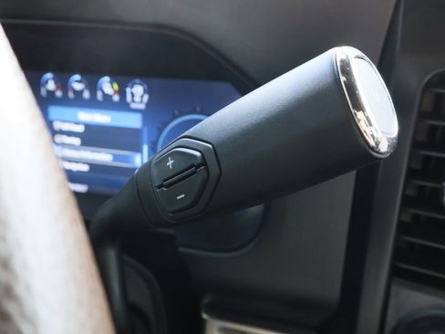 Used 2025 Ford F350 King Ranch w/ FX4 Off-Road Package image 19