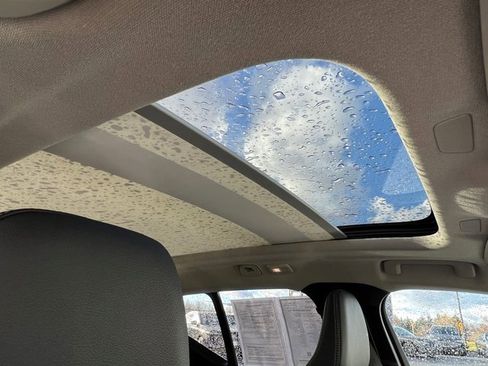 Certified 2026 Volvo XC40 B5 Plus w/ Protection Package Premier image 15