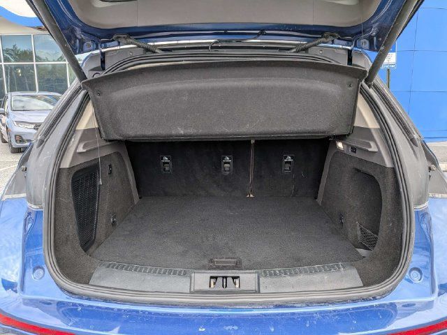 Used 2020 Lincoln Corsair Reserve FWD image 11