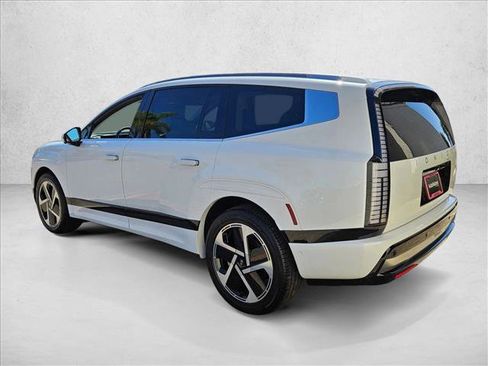 New 2026 Hyundai Ioniq 9 Calligraphy image 9