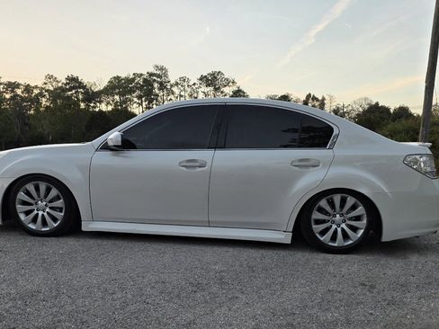 Used 2011 Subaru Legacy 2.5i Limited image 8