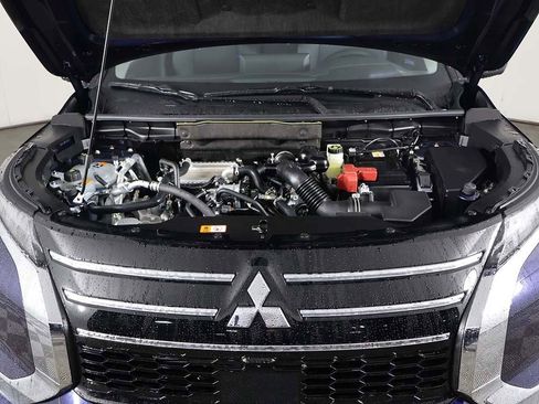 New 2026 Mitsubishi Outlander SE image 22