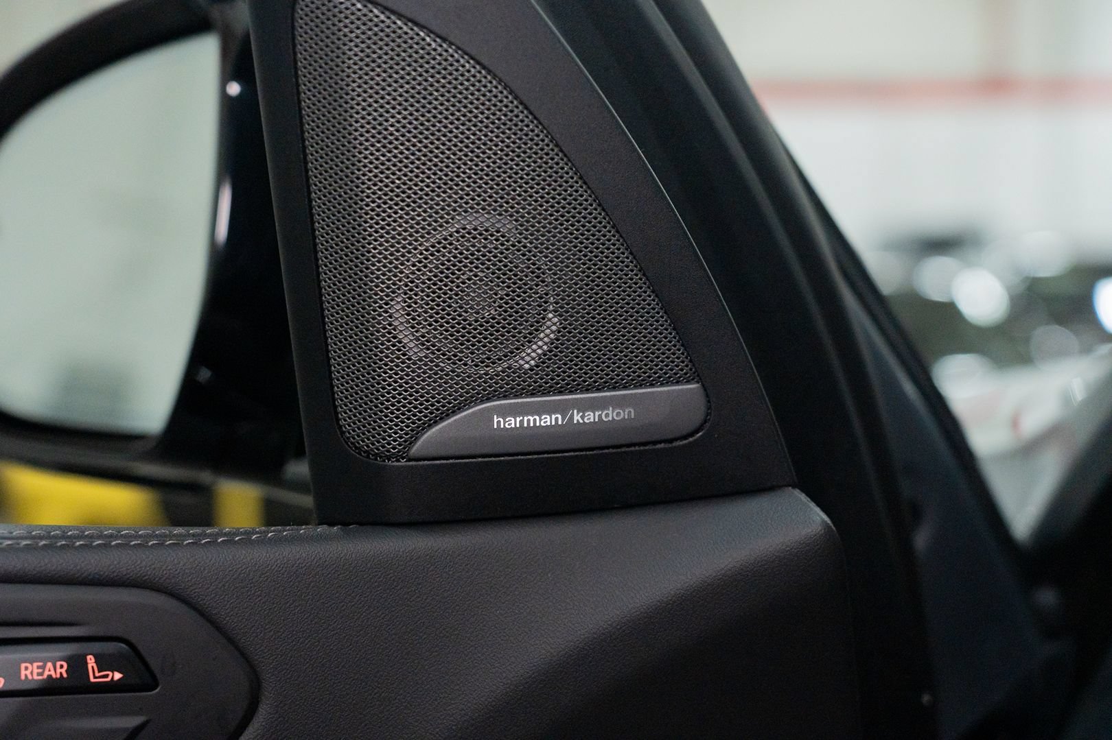 Used 2023 BMW X7 M60i AWD/4WD image 19