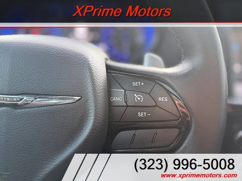 Used 2017 Chrysler 300 S w/ S Model Appearance Package RWD image 22