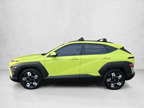 Certified 2025 Hyundai Kona SEL image 9