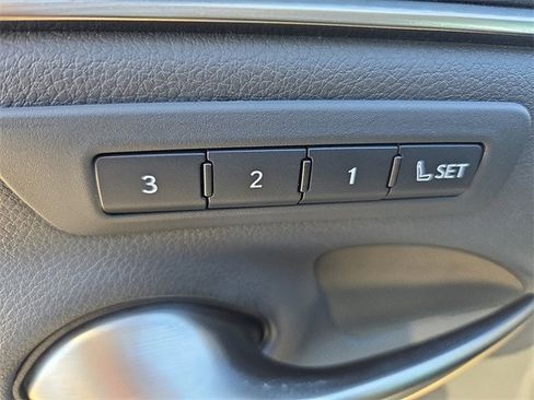 Certified 2020 Lexus ES 300h w/ Premium Package image 10