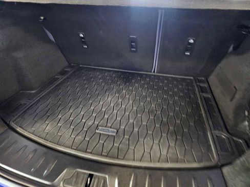 Used 2020 Jaguar E-PACE R-Dynamic HSE AWD/4WD image 37