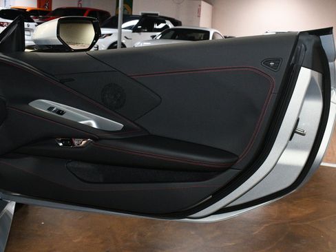Used 2022 Chevrolet Corvette Stingray Convertible w/ Z51 Performance Package RWD image 46