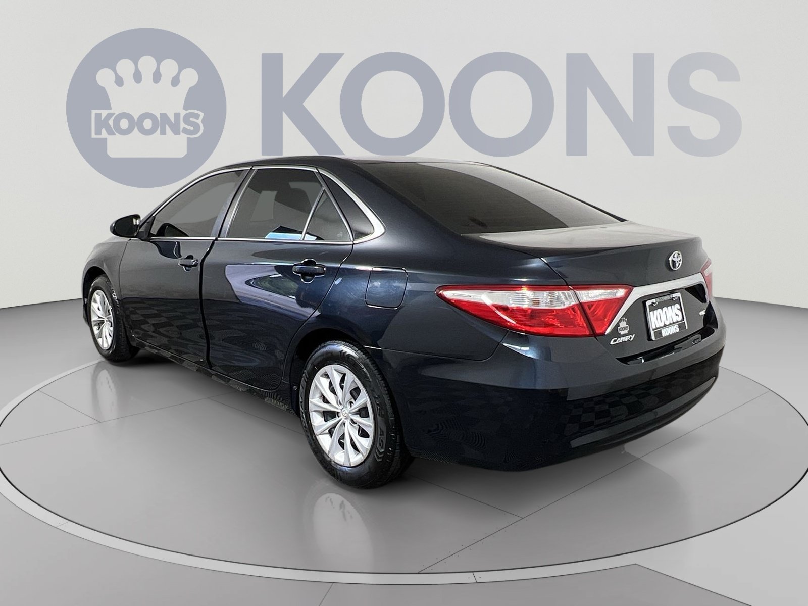 Used 2016 Toyota Camry LE FWD image 8
