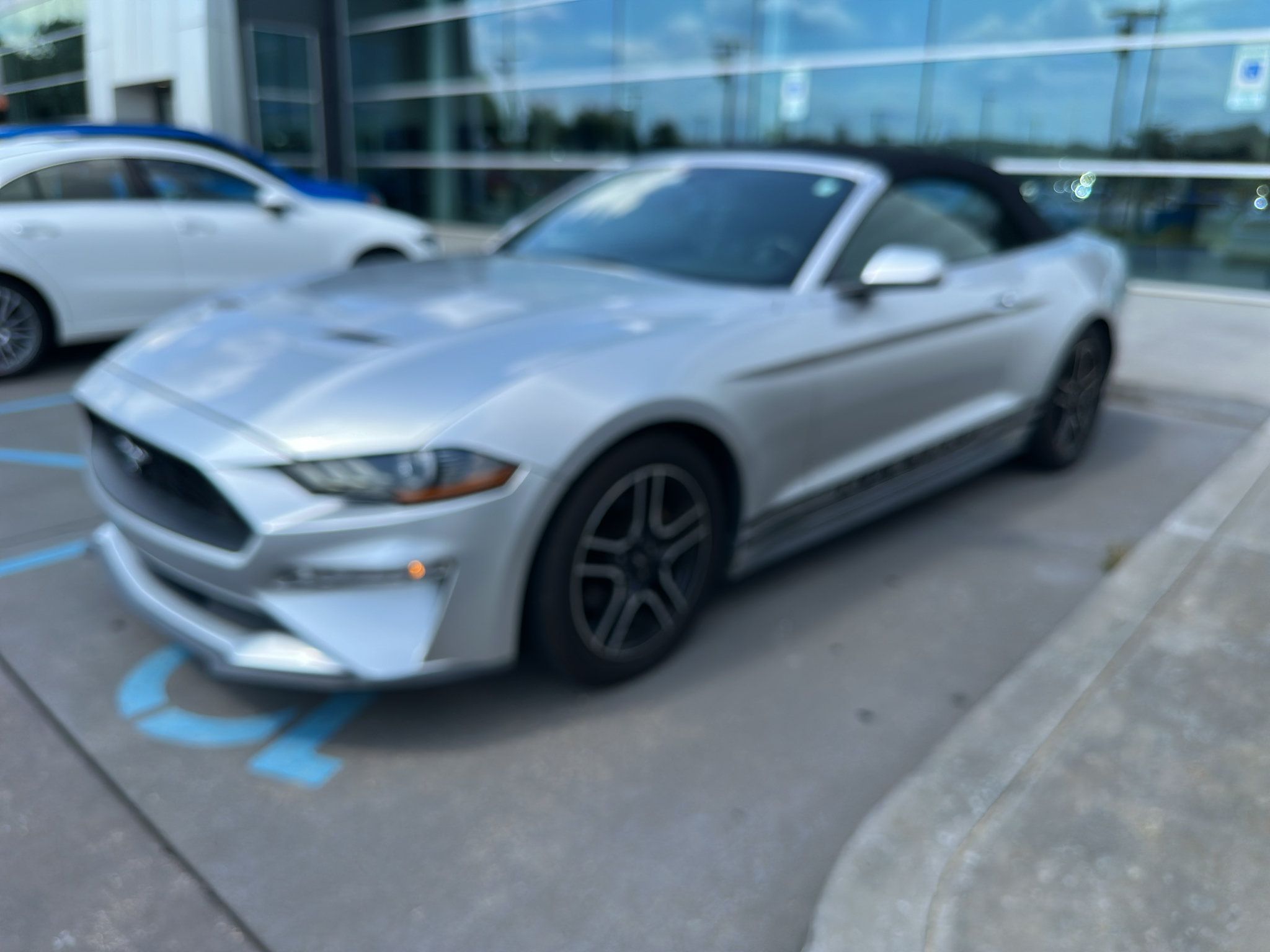 Used 2019 Ford Mustang Premium RWD image 1