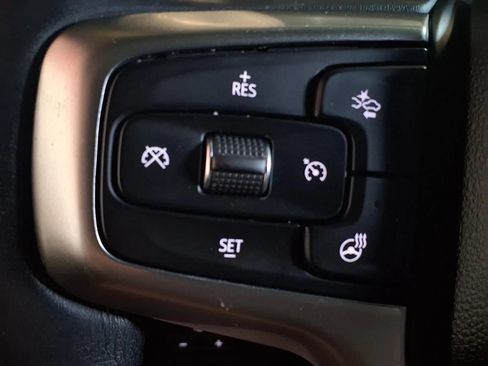 Used 2021 Chevrolet Tahoe Z71 w/ Z71 Signature Package AWD/4WD image 29