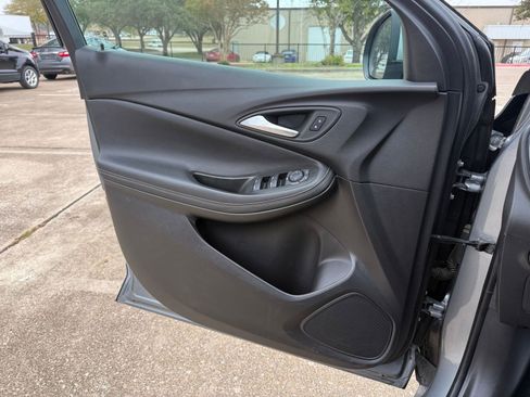 Used 2025 Buick Encore GX Preferred image 20