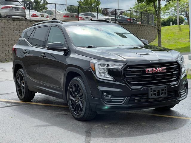 Used 2023 GMC Terrain SLT w/ Infotainment Package II AWD/4WD image 42