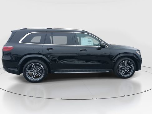 New 2025 Mercedes-Benz GLS 450 4MATIC image 4