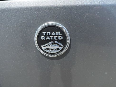 Used 2018 Jeep Wrangler Sahara w/ Connectivity Group AWD/4WD image 37