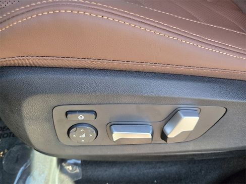 New 2026 BMW X5 xDrive50e w/ Premium Package image 26