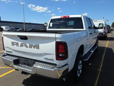 Used 2026 RAM 2500 Big Horn AWD/4WD image 4