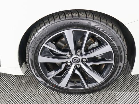 Used 2023 Nissan Maxima SV w/ Floor Mat Group image 11