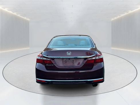 Used 2016 Honda Accord LX image 5