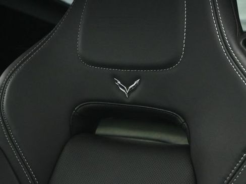 Used 2015 Chevrolet Corvette Z06 w/ 3LZ Preferred Equipment Group RWD image 46
