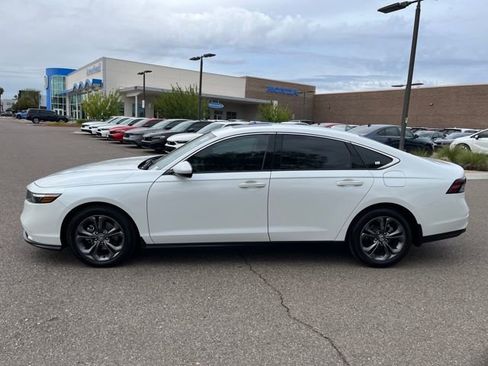 Certified 2023 Honda Accord EX image 17