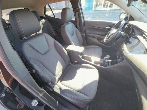 Used 2023 Buick Encore GX Select w/ Sport Touring Package image 12