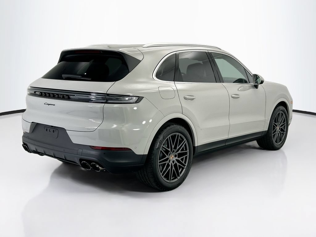 Used 2026 Porsche Cayenne AWD/4WD image 7