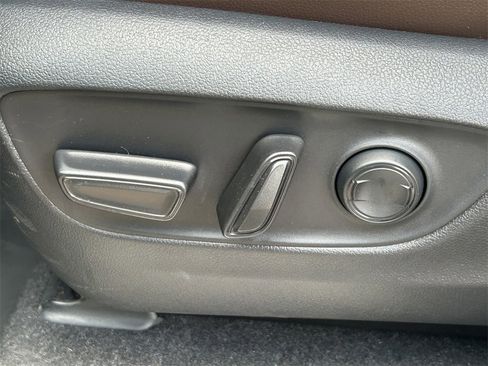 Used 2024 Toyota Land Cruiser image 25