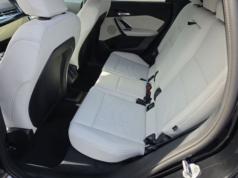 Used 2026 BMW X1 xDrive28i image 10