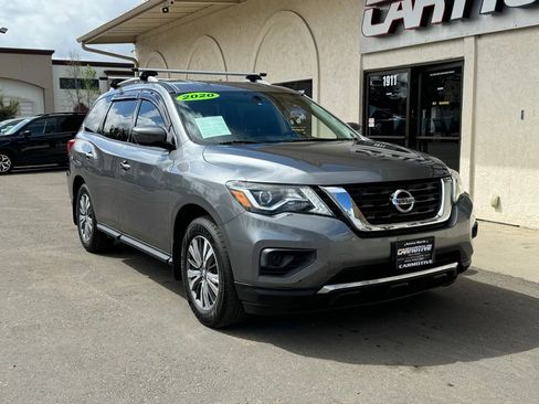 Used 2020 Nissan Pathfinder S image 1