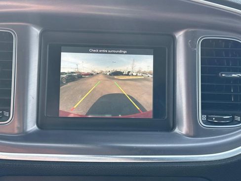 Used 2019 Dodge Charger SXT w/ Leather Interior Group RWD image 33