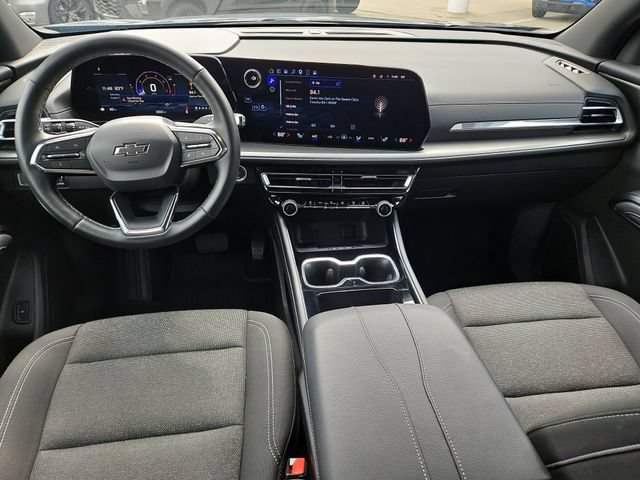Used 2025 Chevrolet Traverse LT w/ Midnight/Sport Edition FWD image 7