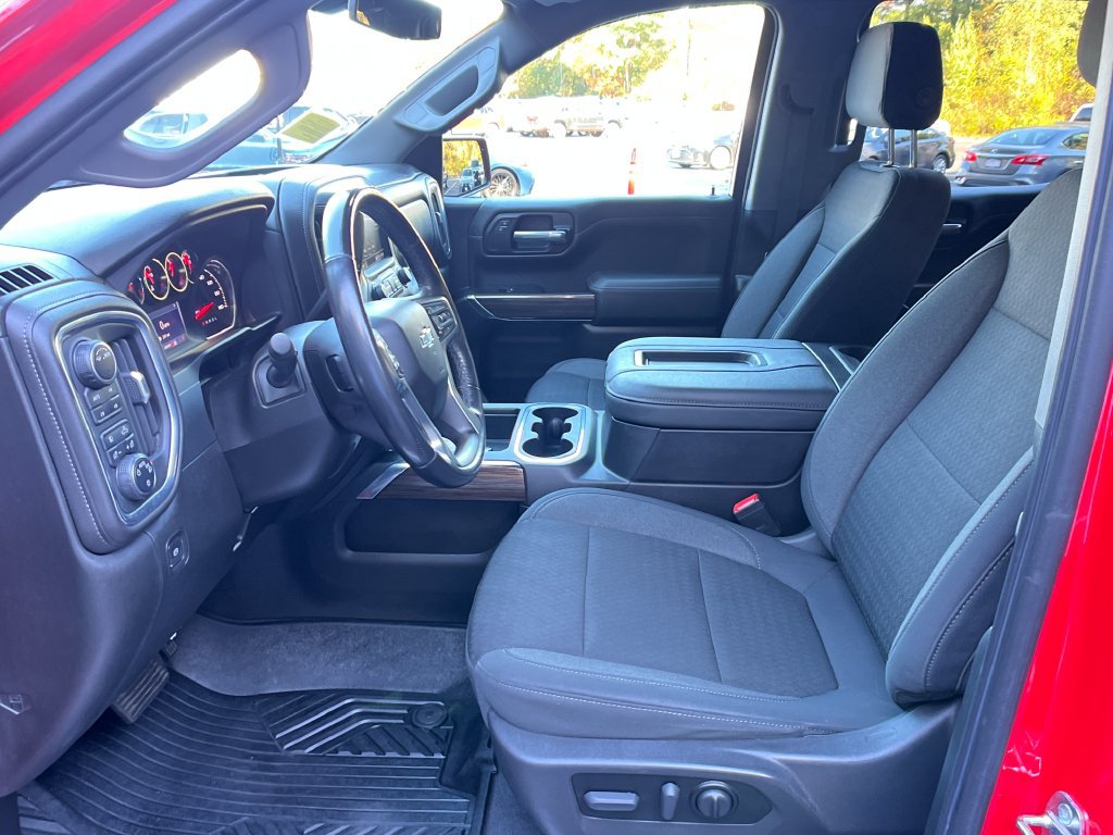 Used 2021 Chevrolet Silverado 1500 LT Trail Boss w/ Bed Protection Package AWD/4WD image 9