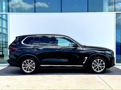 New 2026 BMW X5 sDrive40i w/ Climate Comfort Package image 3