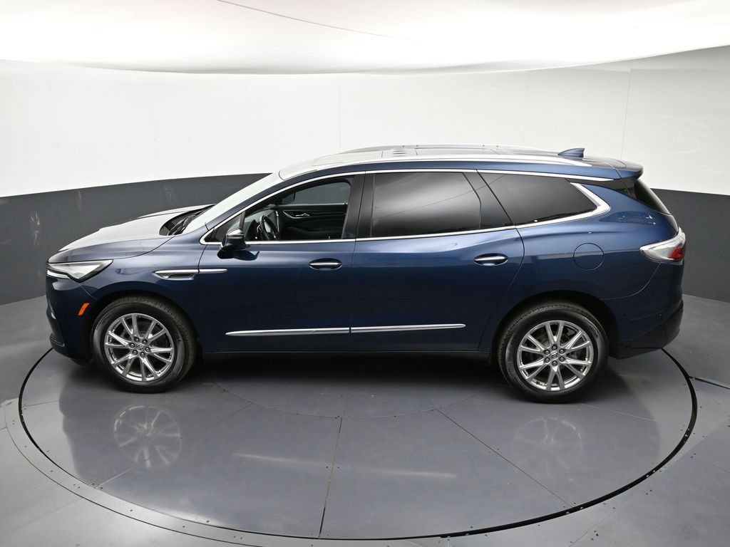 Certified 2024 Buick Enclave Essence w/ Experience Buick Package AWD/4WD image 17