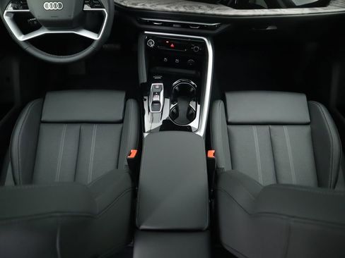 Used 2025 Audi Q5 Premium Plus w/ Premium Plus image 19