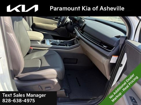 New 2026 Kia Carnival EX FWD image 20