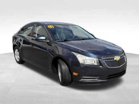 Used 2014 Chevrolet Cruze LT w/ All-Star Edition FWD image 7