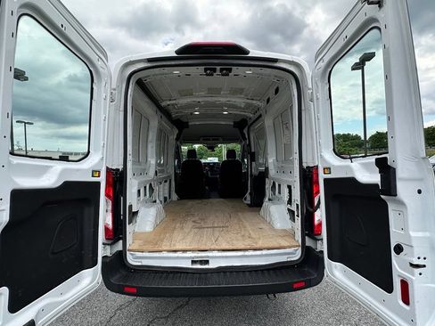 Used 2020 Ford Transit 250 Medium Roof RWD image 23