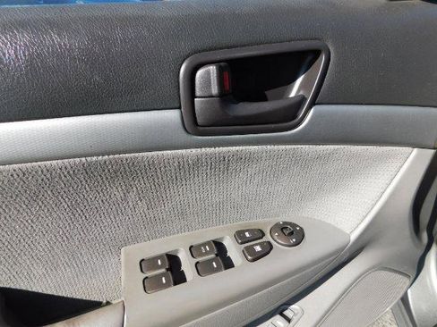 Used 2010 Hyundai Sonata GLS image 12