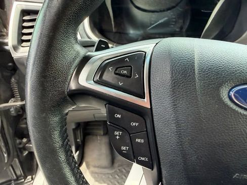 Used 2016 Ford Edge SEL w/ Equipment Group 201A AWD/4WD image 18