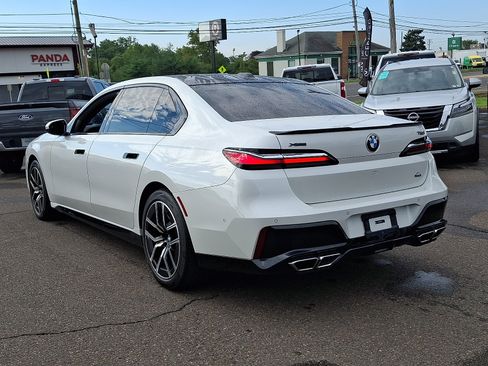 Used 2024 BMW 760i xDrive AWD/4WD image 6