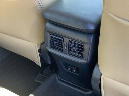 Used 2021 Toyota RAV4 XLE FWD image 35