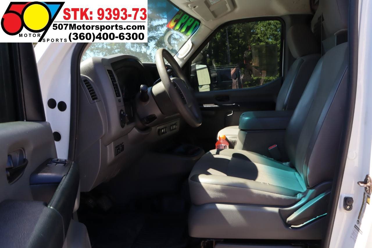 Used 2016 Nissan NV 2500 SV w/ Technology Package RWD image 12