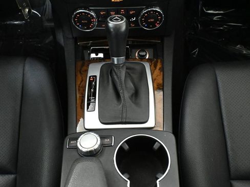 Used 2013 Mercedes-Benz C 300 4MATIC Sedan image 23