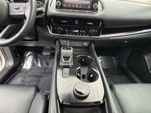 Used 2023 Nissan Rogue SL image 15