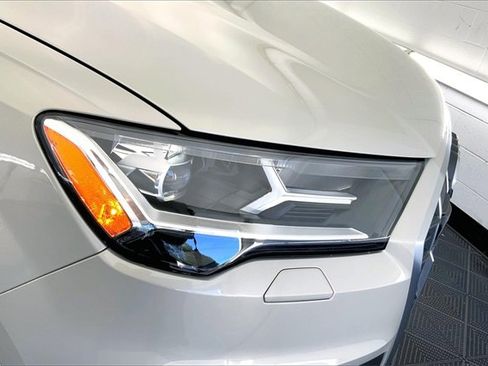 Certified 2023 Audi Q7 2.0T Premium w/ Convenience Package image 28